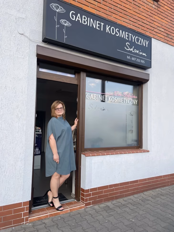 Gabinet Kosmetyczny Turek — wnętrze salonu kosmetyczki Stefańska, profesjonalne zabiegi manicure, pedicure i pielęgnacji
